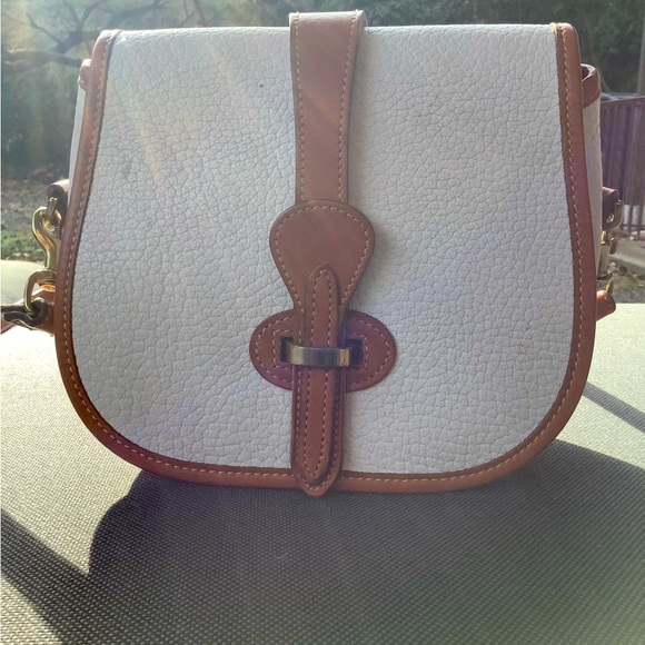 NWOT Dooney and Burke crossbody leather bag new without tags never used. - Picture 1 of 5